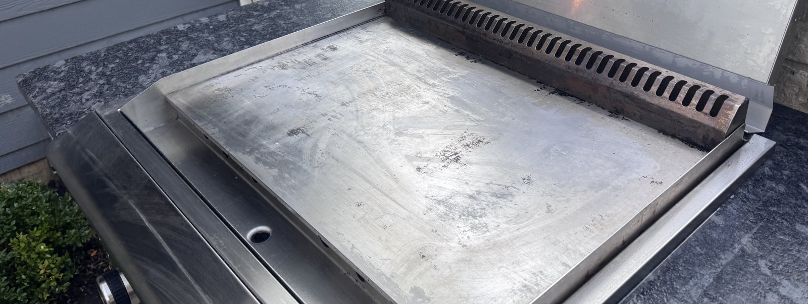 Blaze built-in griddle plate after cleaning in a North Shore outdoor kitchen
